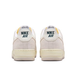 Tênis Nike Air Force 1 07 " Athletic Dept. " Bege